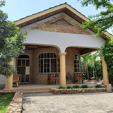 Namangi Cottage